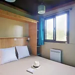 Huttopia Le Moulin مكان تخييم 3*