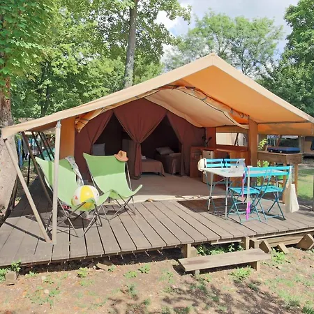 Huttopia Le Moulin Kamp alanı 3*
