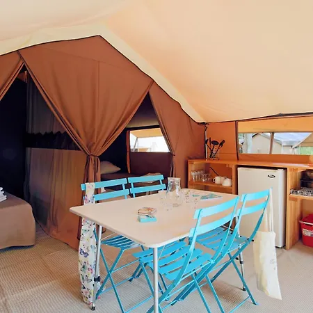 مكان تخييم Huttopia Le Moulin 3*