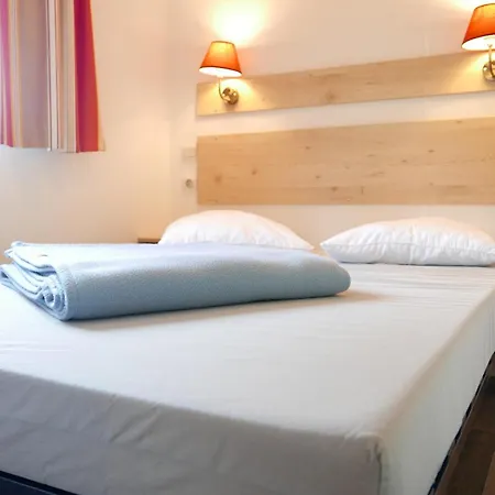 مكان تخييم Huttopia Le Moulin 3*
